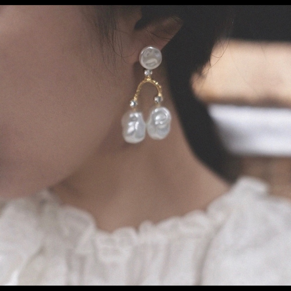 Celine Pearls Fashion Earrings